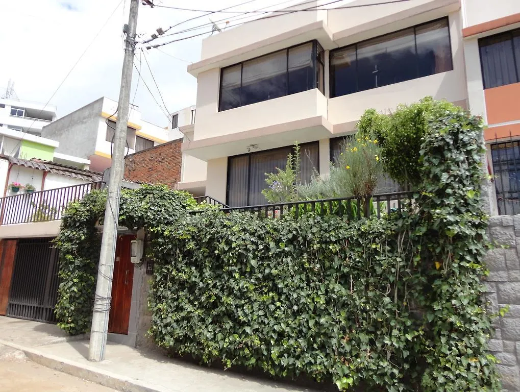 Hostal Casa Buen Vivir Quito Ecuador