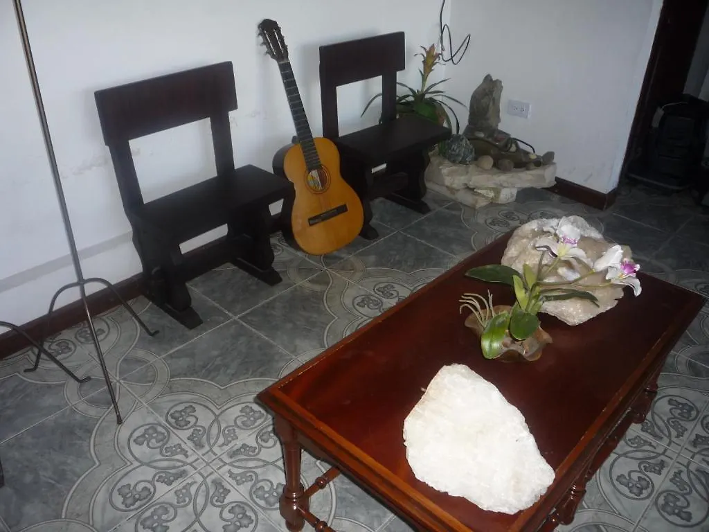 Pensión Hostal Casa Buen Vivir Quito