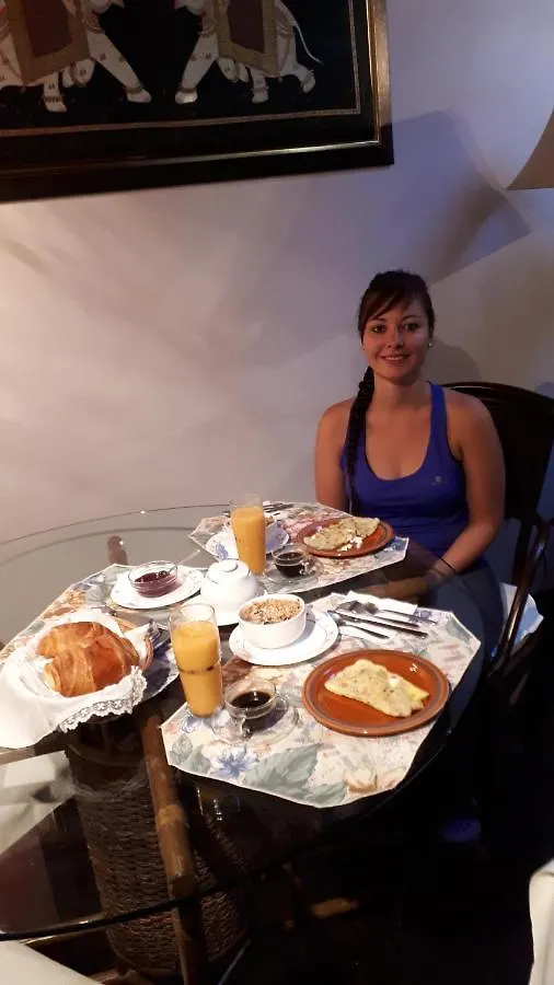 Pensión Hostal Casa Buen Vivir Quito Ecuador